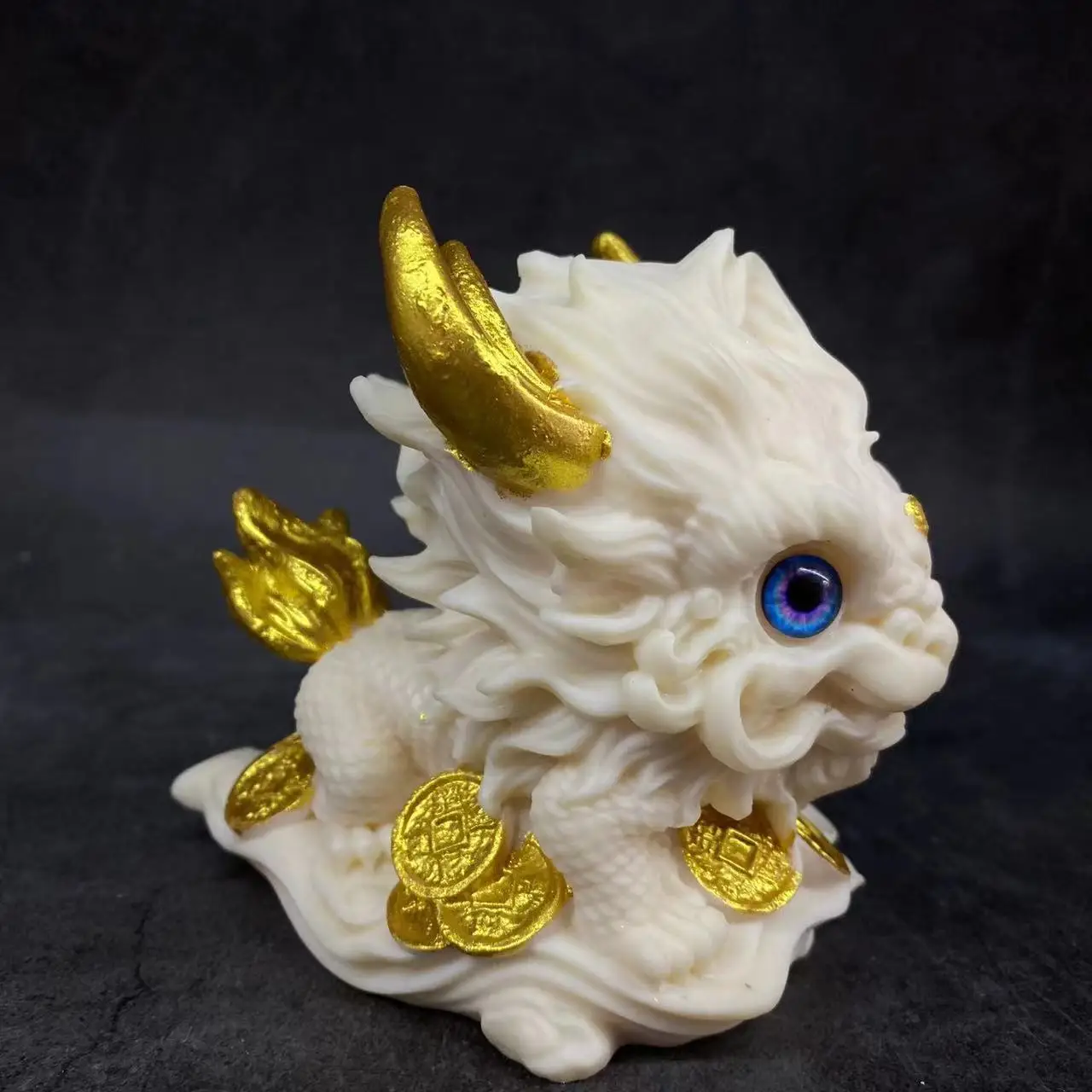 Ivory Nut Carved Wealth Attracting Kylin Figurine Home Desktop Car Interior Craft Decor Ornament Fortune Blessing Table Display
