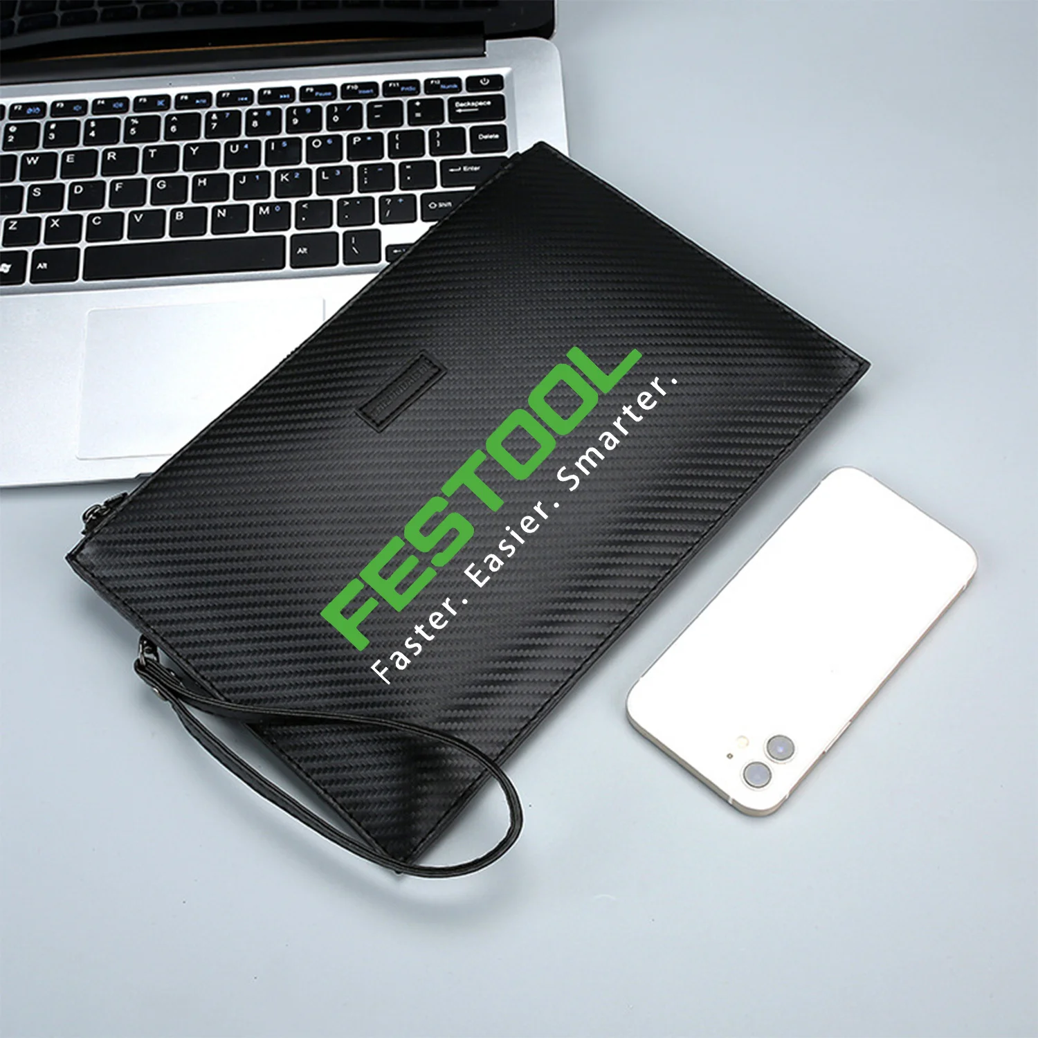 حقيبة يد رجالية من البولي يوريثان مطبوعة أنيقة من Green FESTOOL وكلمات أدناه عصرية وعملية للحمل اليومي