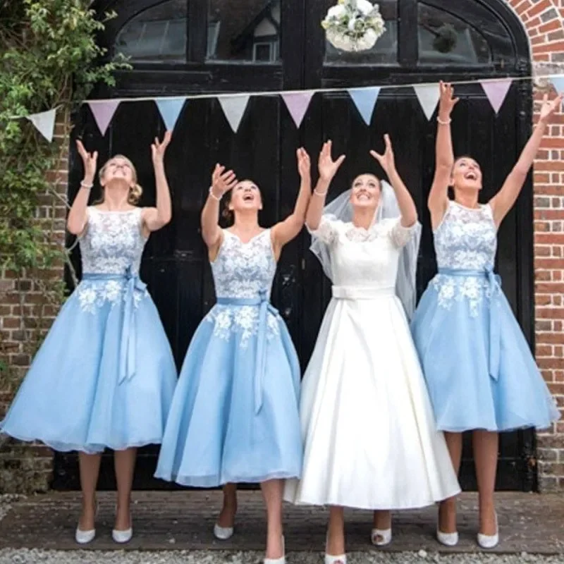 Customizd Elegant A-Line Short Bridesmaid Dress Applique Round Neck Sleeveless Puffy Tulle Lovely Wedding Guest Evening Dress