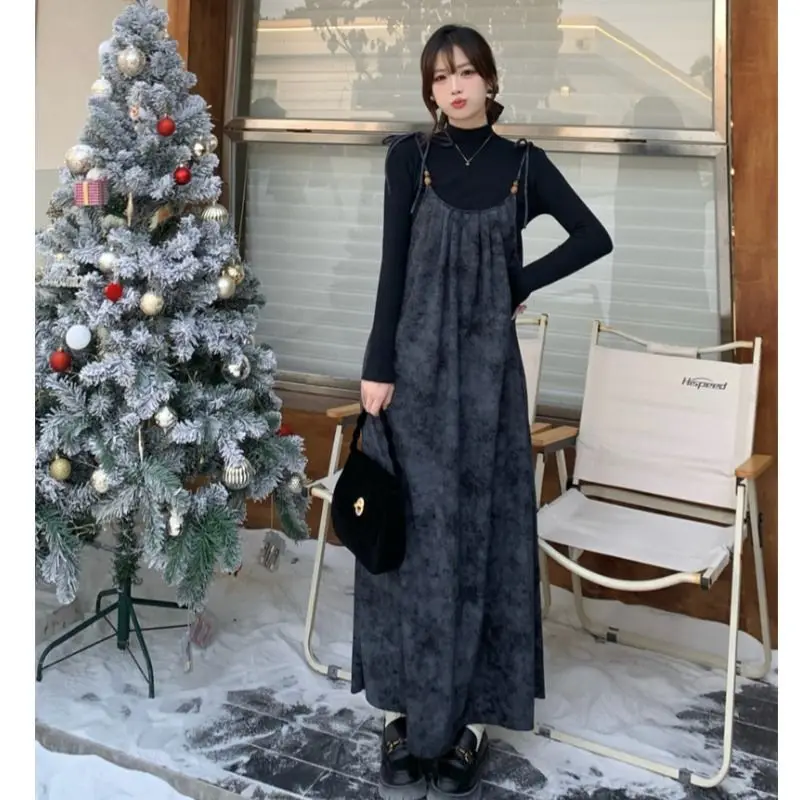 

Весенне-осенний новый одинаковый костюм, высококачественное платье с бретелькой на шее, черная базовая рубашка с высоким воротником, комплект из двух предметов