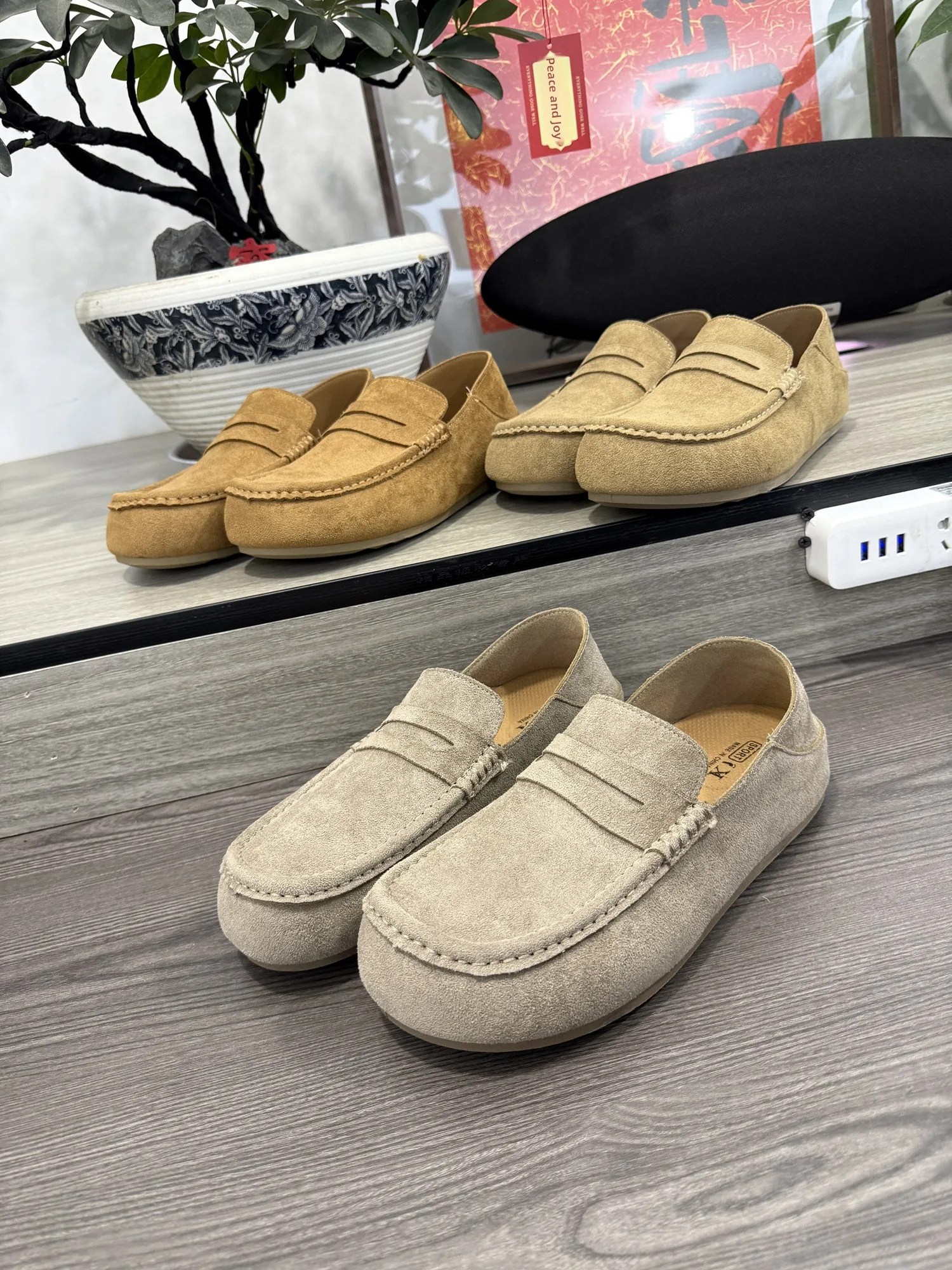 Summer Popular Men's Casual Shoes Suede Leather Rubber Sole Slip-On round Toe Flat Heel Fashionable Comfortable Leisure Footwear