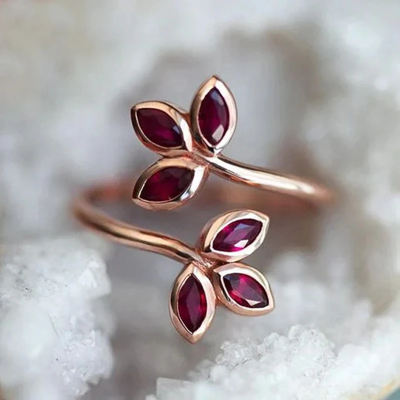 Huitan Roségoldfarbene Blumen-Öffnungsringe für Damen, Marquise-Rosarot-Zirkonia, florale verstellbare Ringe, Statement-Schmuck