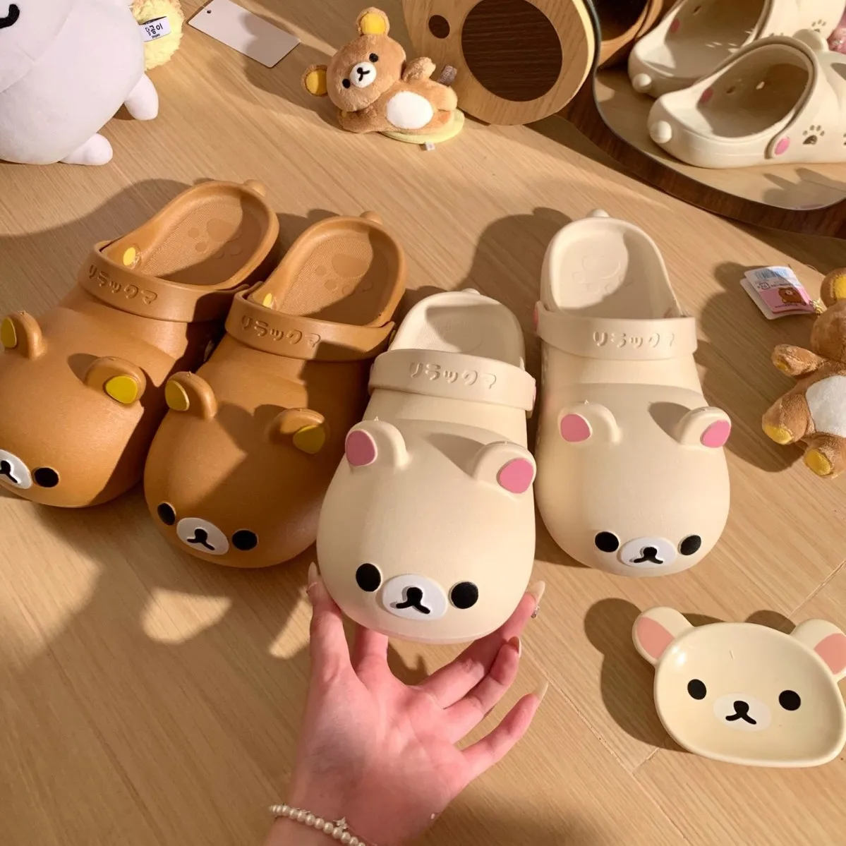 Summer girl wind easy bear hole shoes non-slip deodorant cute female summer wear bag head cool slippers female