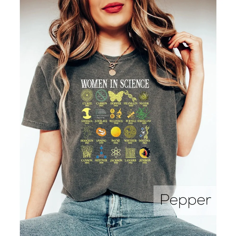 Camiseta Retro Mulheres na Ciência Presente para Professor de Ciências Camiseta Vintage de Ciência Camiseta Cool de Ciência para Mulheres em STEM Camiseta PhD Presente