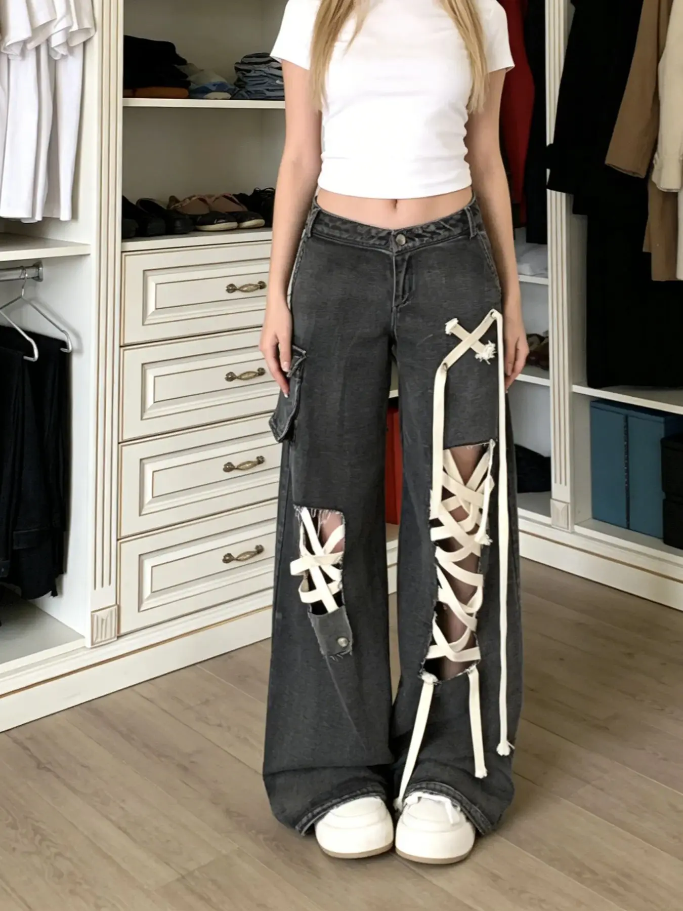 Women\'s Black Gothic Y2k Ripped Cargo Jeans Japanese 2000s Style Baggy Bandage Denim Trousers Jean Pants Vintage Trashy Clothes