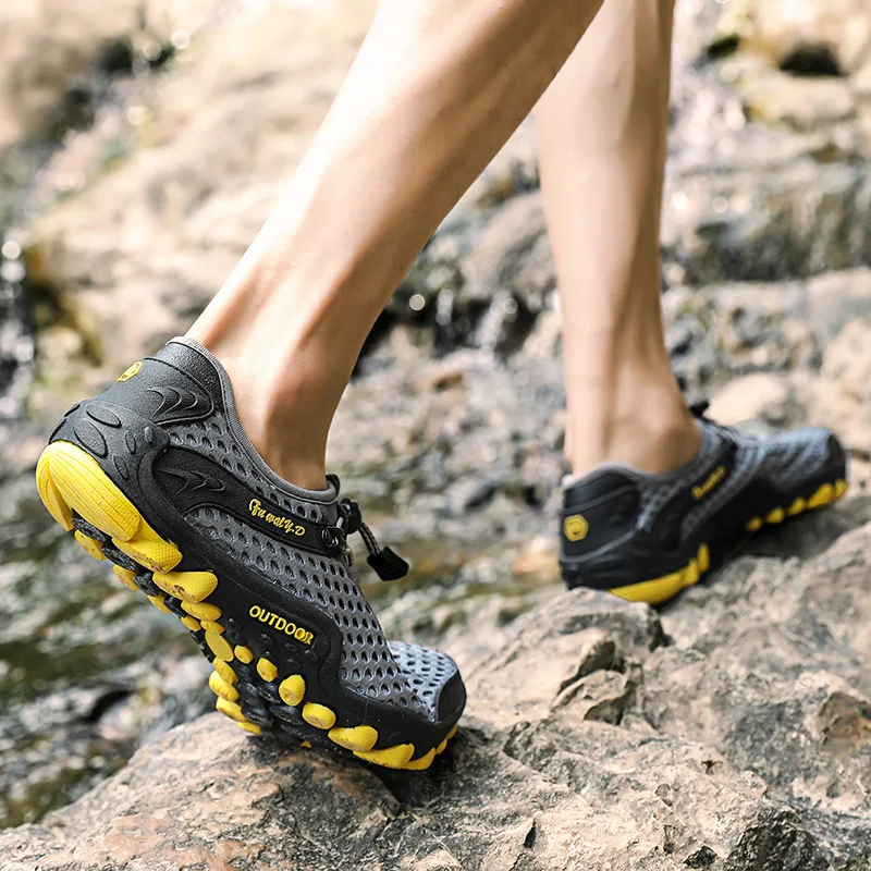 Summer Breathable Mesh Outdoor Hiking Shoes for Men, Lightweight Slip-On Fishing and Trekking Beach Shoes for Women
