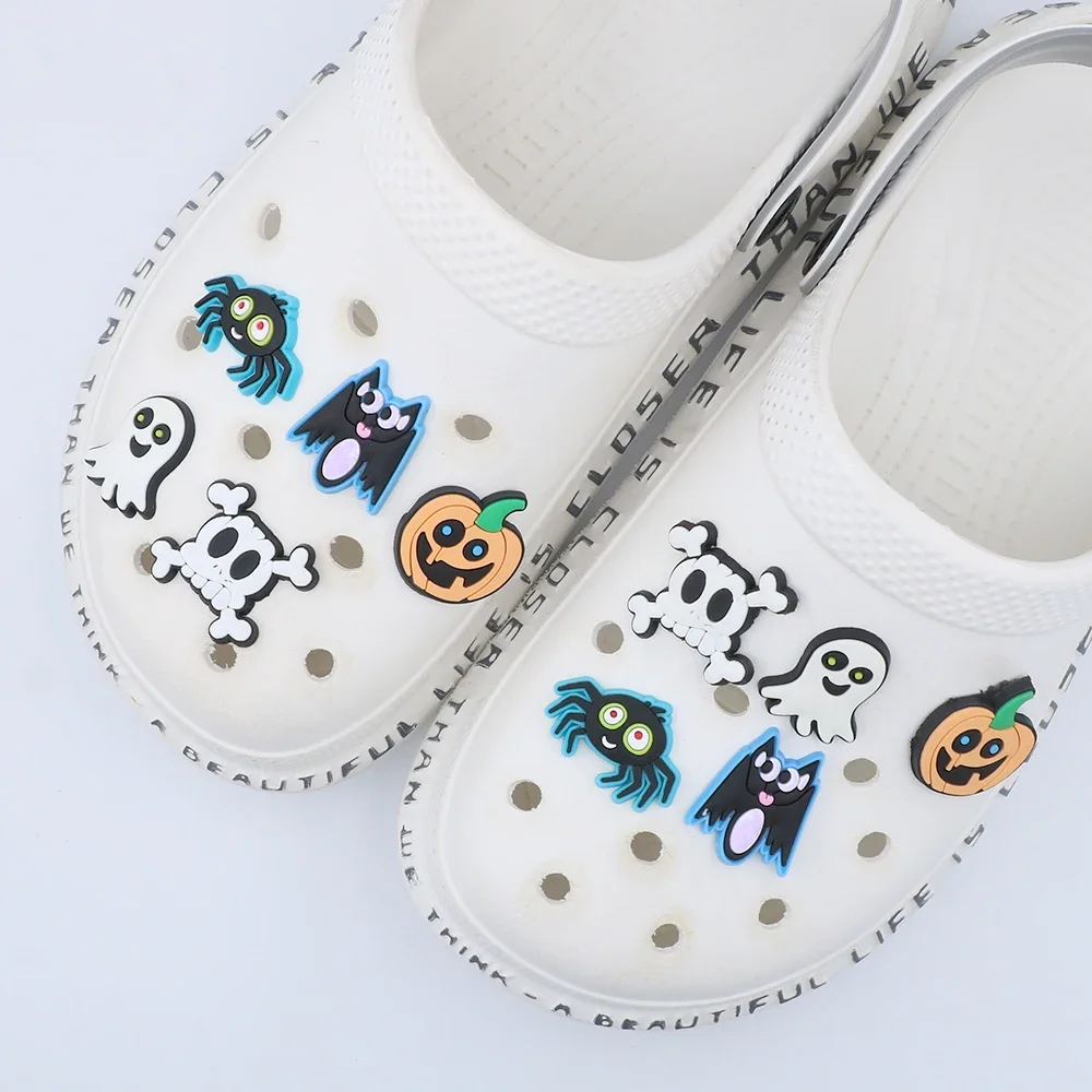 1 Piece Cute Cartoon Halloween Pumpkin Shoe Decoration Charms Ghost Pvc Ornament Spider Shoe Accessories Buckles Adult Gift