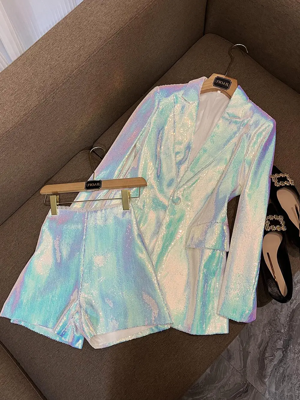 Brand New Sequins Cloth For Women Long Sleeve Single Button Casual Shorts Suit Lady Fashion 2Pcs