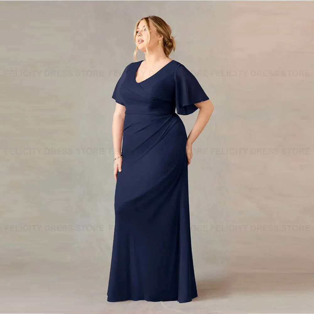 Simple Plus Size Mother of the Bride Dresses 2023 A-Line V-neck Women Wedding Guest Dress Pleated Floor-Length Vestidos de Gala