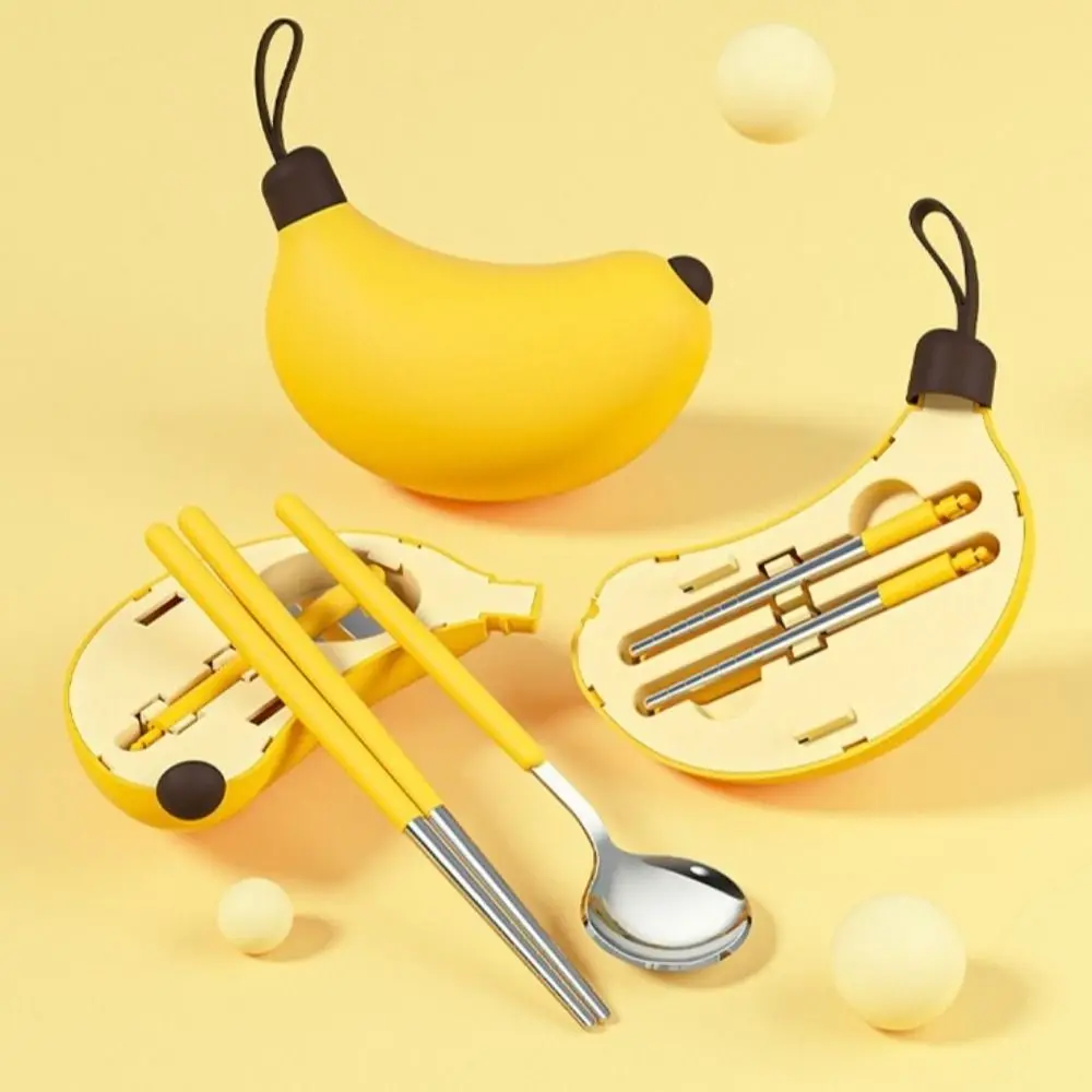 

Портативный набор столовых приборов с мультяшным бананом, мини-милые ложки, палочки для еды, набор, бесшумные столовые приборы из нержавеющей стали 304, дорожные столовые приборы для улицы