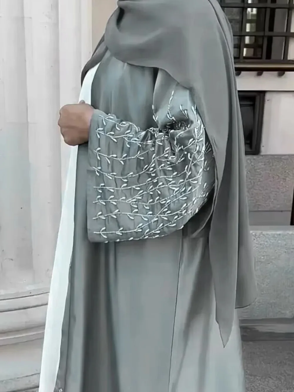 عباية عيد العيد للنساء فستان مطرز بالخرز عبايات حفلات نسائية رمضان العربية السعودية دبي رداء قفطان فيستدوس قفطان 2026 سترة