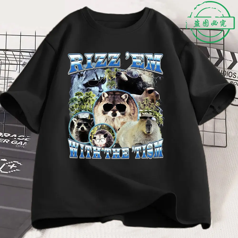 Rizz Em مع The Tism مضحك كابيبارا الراكون تي شيرت الرجال النساء الملابس عادية القطن موضة المتضخم تي شيرتات قصيرة الاكمام