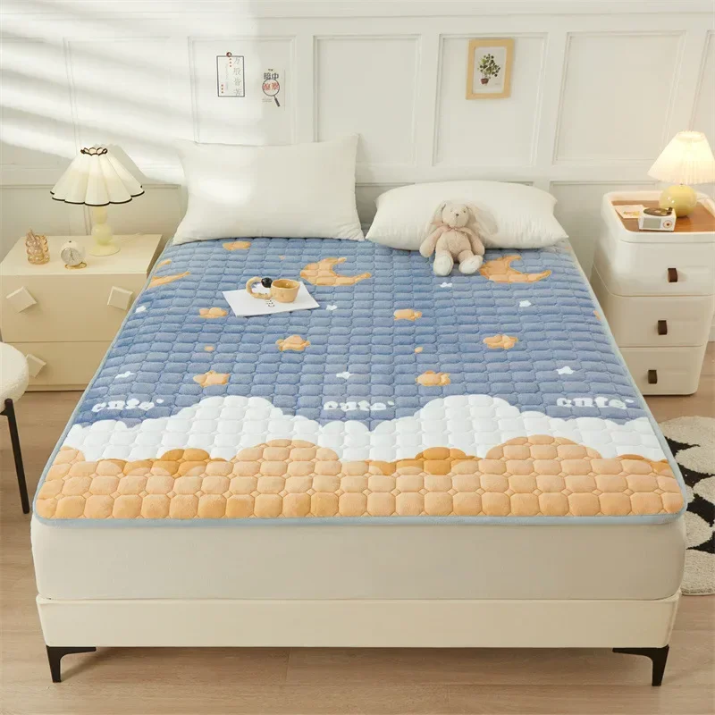 

Winter Plush Warm Mattress Toppers Home Textile Cartoon Non-slip Mattress Cover Luxury Queen-size Bed Sheet Fold Thin Tatami Mat