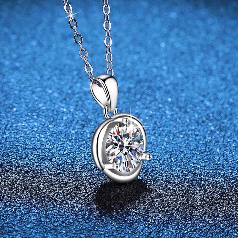 LioraGem Moissanite Rose Flower Pendant Necklace, 2-carat D Color Moissanite Necklace Platinum PT950 Stamp