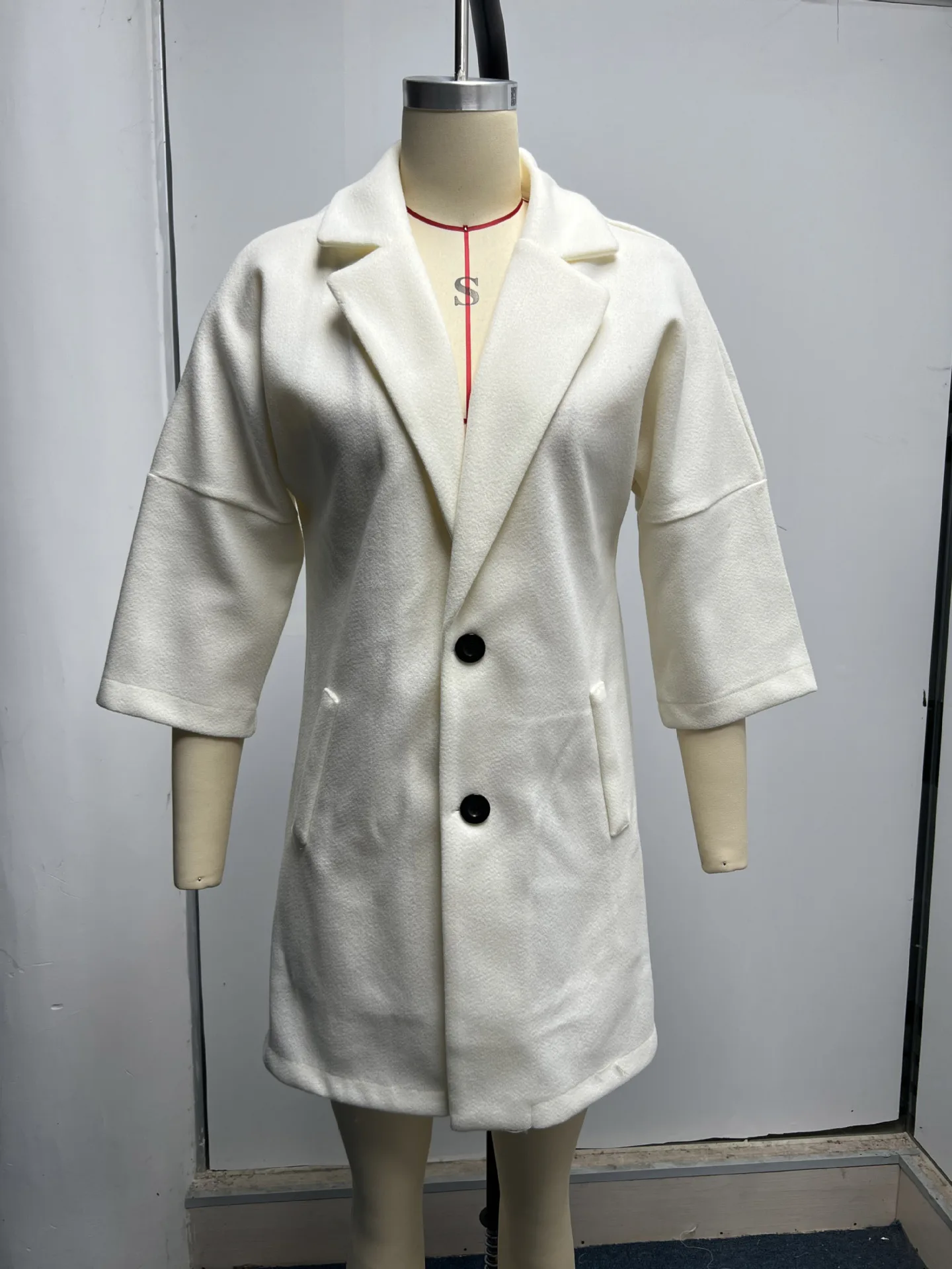 2025 Wish Neue Herbst- und Winter-Wolljacke mit Viertelärmeln, Knöpfen, Revers und Taschen für Damen – Detail 7