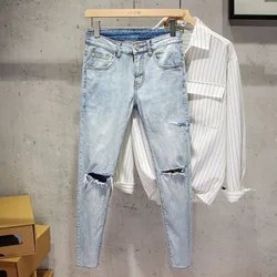 New 2023 Summer Fashion Light-colored Stretch Casual Luxury Designer Boyfriend 90s Hip Hop Blue Knee Hole Skinny Jeans for Men