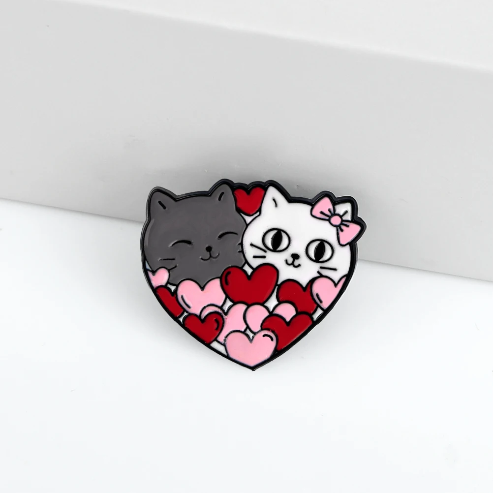 New Wink Cat With Red Heart Shape Brooch Cute Cup Kitty Enamel Pins Cat Lover Collection Badges Jewelry Gift for Friend