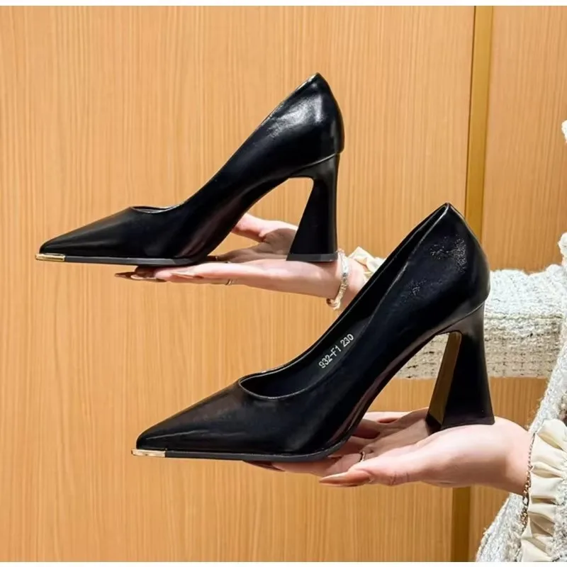 Flache Einzelschuhe Sommer Neue Blockabsatz Feminine Eleganz Bequeme Slip-on High Heels – Detail 2