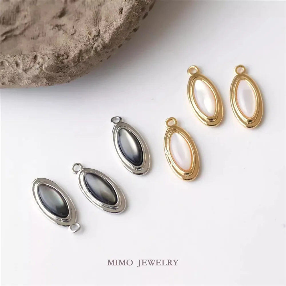 

1PCS 17.3x7.7mm Copper Plated with Real Gold, Exquisite Texture, Black and White Butterfly Shell Oval Ins Pendant, DIY Handmade