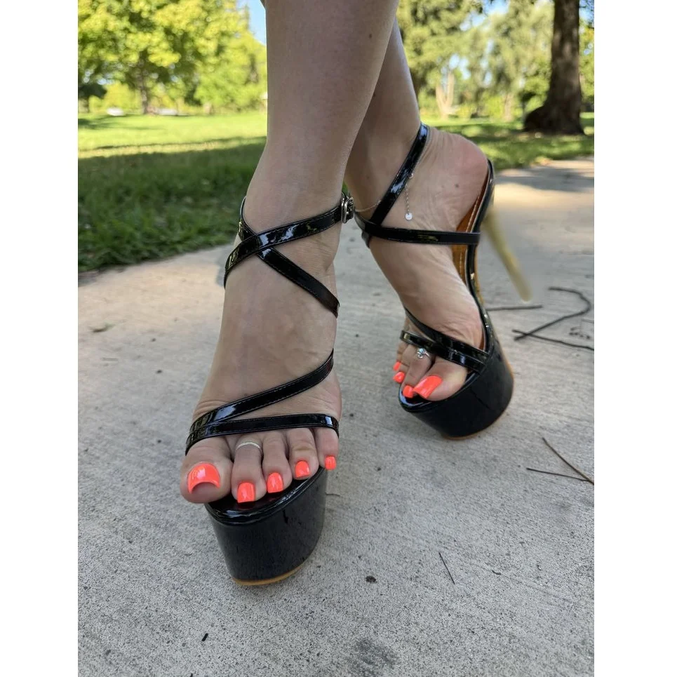 

Black Hollow Buckle Platform Sandals Thin High Heel Peep Toe Fashion Sexy Cool 2025 Summer Big Size Woman Shoes Zapatillas Mujer