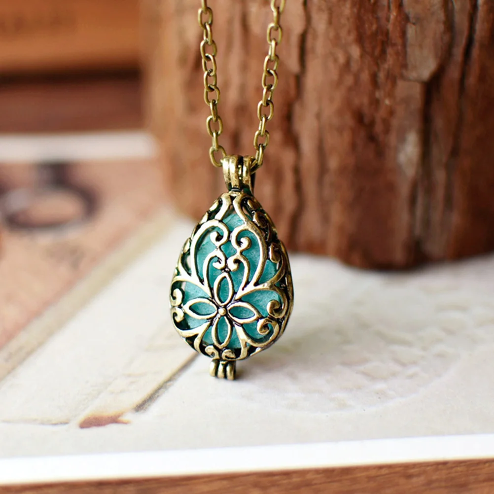 

2 Pcs Aromatherapy Necklace Pendant Locket Clothing Sweater Jewelry Ancient Bronze Alloy Miss of Lid