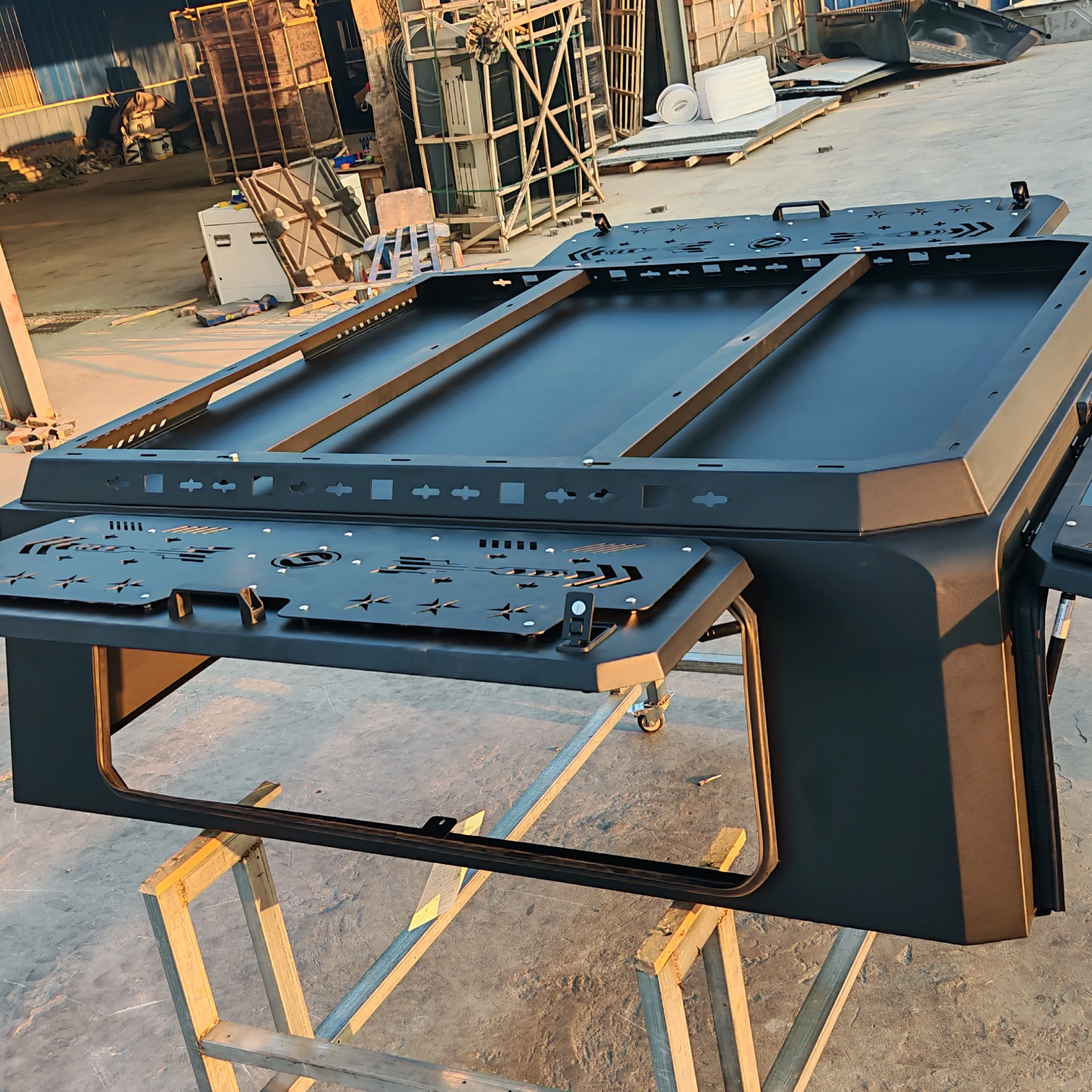 

2021+ F150 RAM 1500 5,5 футов с полным пикапом, крышка для кровати, навес, топпер, ручное управление с функцией блокировки