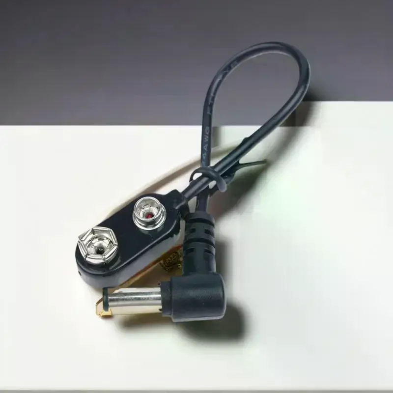 ขั้วต่อแบตเตอรี่ 9V สำหรับแป้นเหยียบกีตาร์, ตัวแปลงคลิปและอะแดปเตอร์จ่ายไฟ