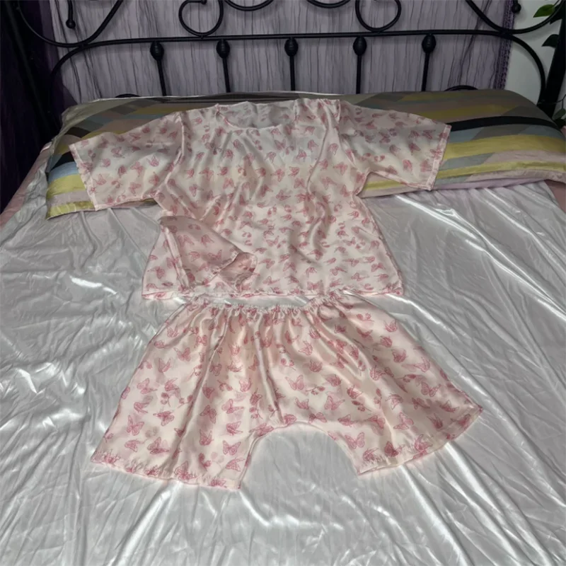 

Men Sexy Glossy Plus Size Silk Satin See Through Pajamas two-piece Set Women Erotic Soft Silky Printed Loose Sleeping Top Shorts