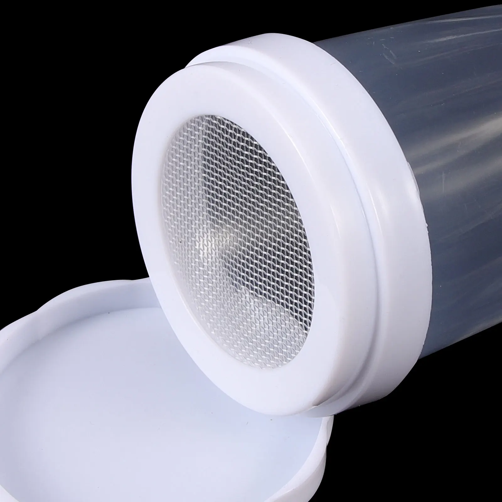 

1pcs Baking Powder Shaker Duster Reusable Flour Sugar Cocoa Chocolate White Kitchen Tool Sifter for Bread Making