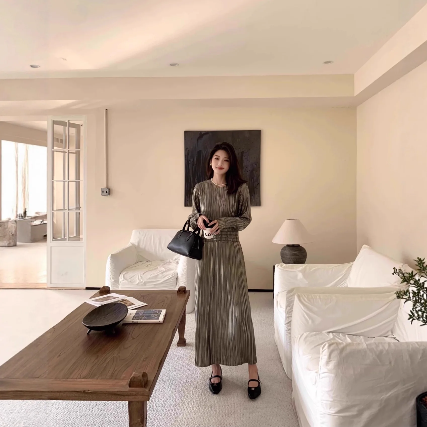 Miyake Pleated 2025 Autumn and Winter New French Dress with Gold Hot Touch, Gentle Wind, Embrace and Waist Cinching, Long Skirt