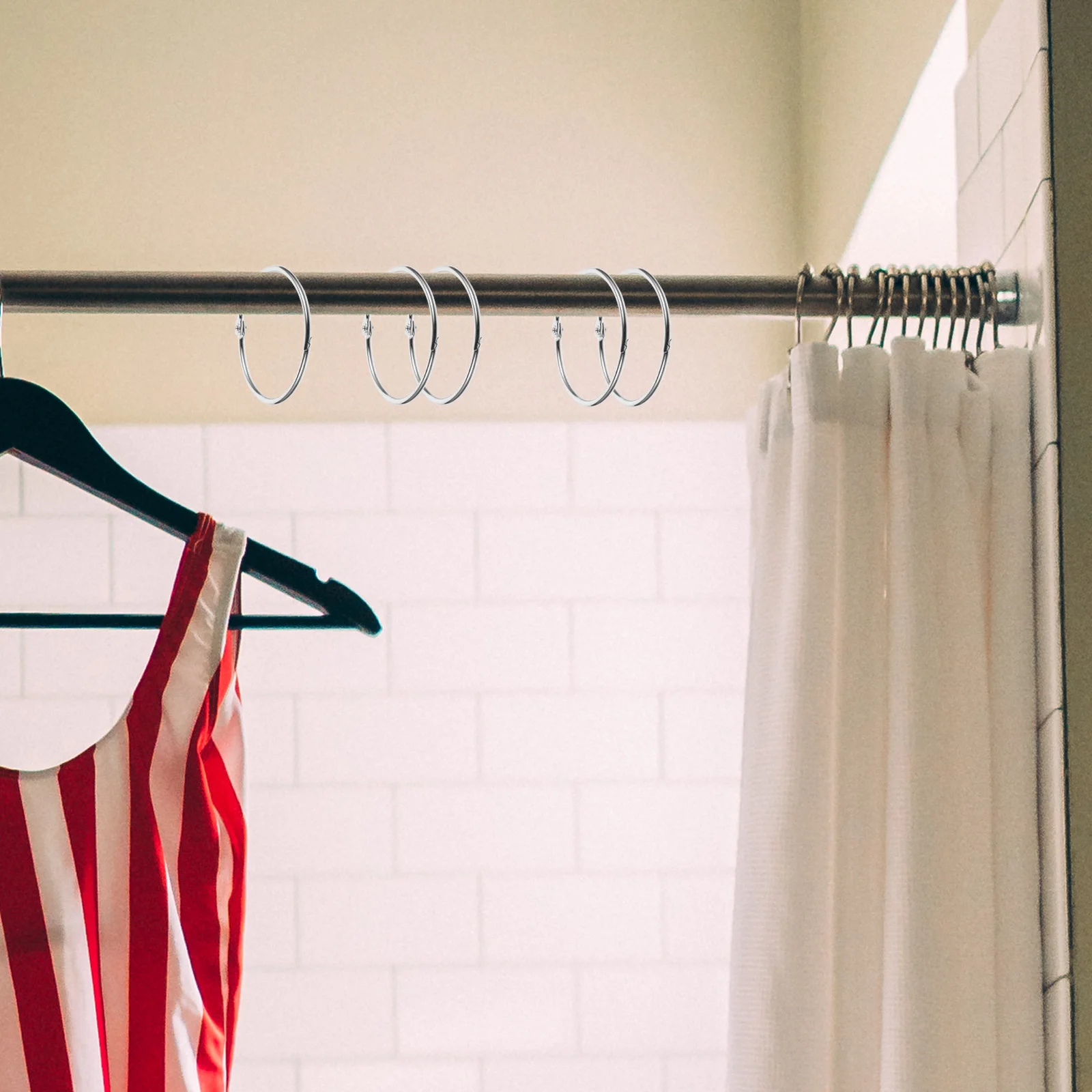 24 قطعة خطافات حمام حلقات ستارة دش معدنية تصميم دائري لقضبان دش الحمام حلقات خطاف الستارة