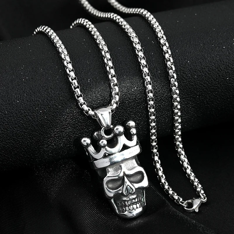 

Совершенно новое ретро-модное ожерелье King Skull Man, индивидуальный кулон в стиле хип-хоп в стиле панк.