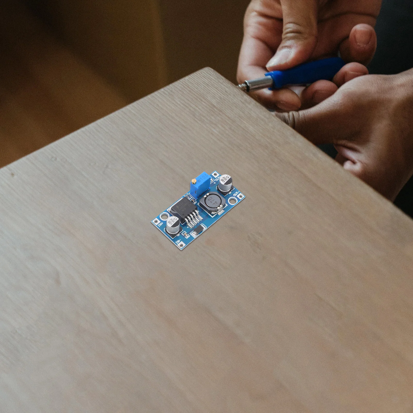 

4Pcs Dc-Dc Step Down Voltage Regulator 3A Adjustable Power Module Stable Conversion for DIY Electronics Compact Size Low Noise