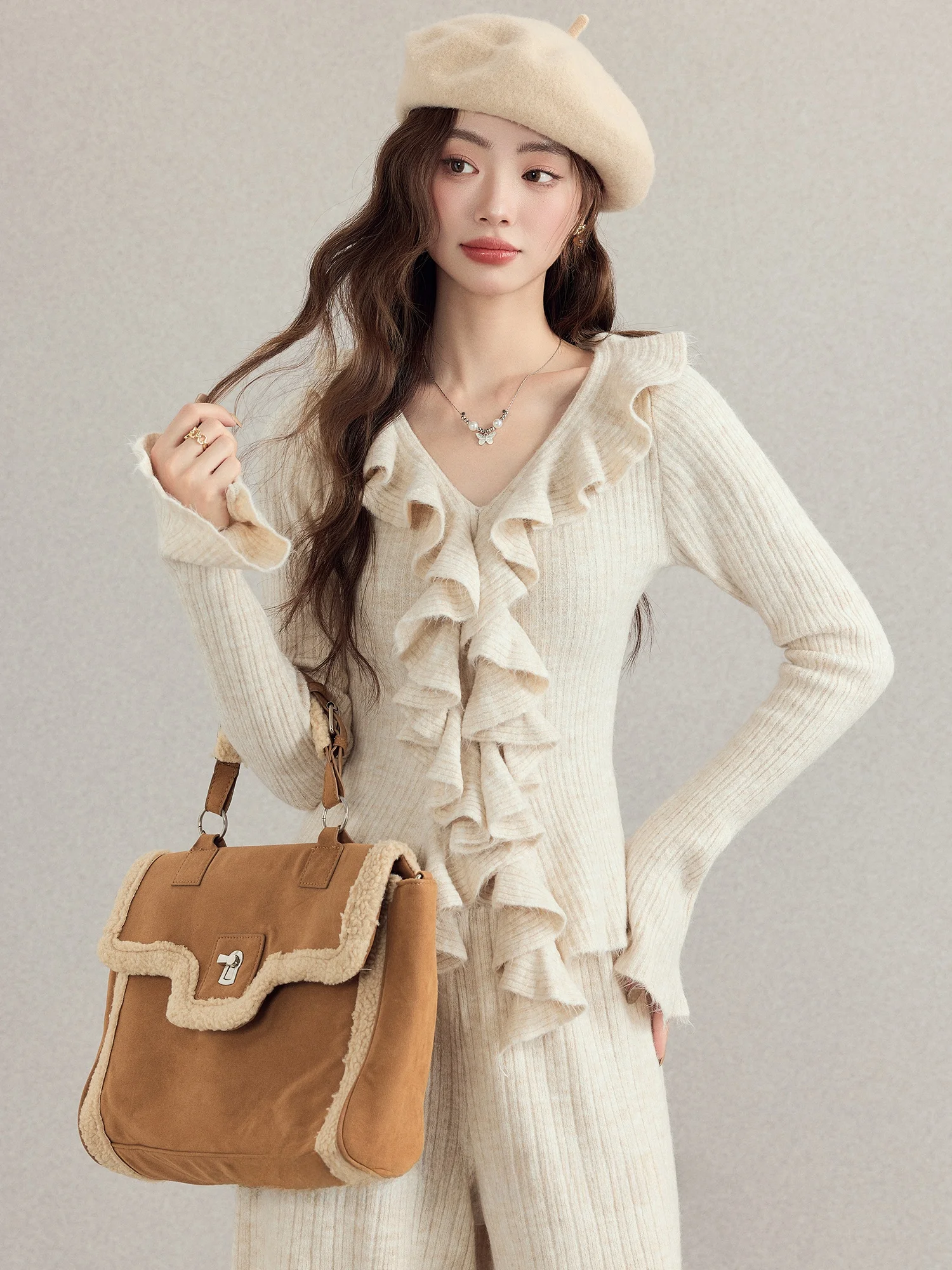 

Pure Desire Sle Women's Long Sve V-ne Knitted Sweater Slim Fit Base Layer with Lace Hemline Soft Gentle Autumn Winter