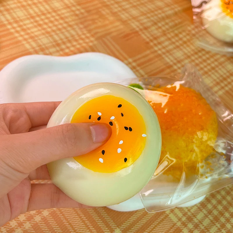 

Симуляторная еда, яичный желтк, кондитерские изделия, десерт, мягкая игрушка-щипцы для взрослых, игрушки для снятия стресса, забавные детские вентиляционные игрушки, креативные подарки
