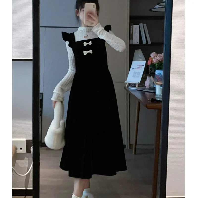 Early Spring Design Sense Flying Sleeve Velvet Inner Wear Base Black Slimming Milk Department Wear and Match College Classic Sty