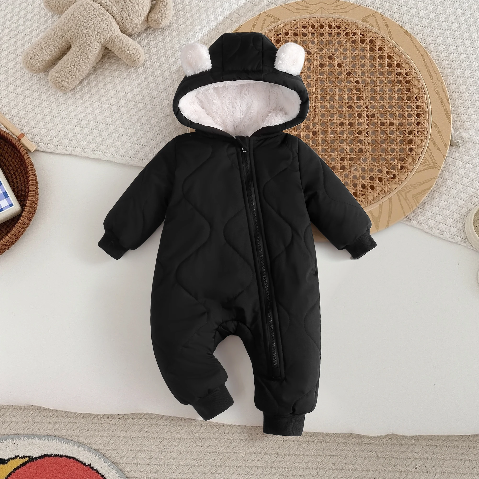 

Autumn and Winter Thickened Cotton-Padded One-Piece Romper for Infants and Toddlers, Cute Ear-Hooded Outdoor Clothing for Boys and Girls, Warm and Cold-Proof Fleece Jumpsuit for Babies