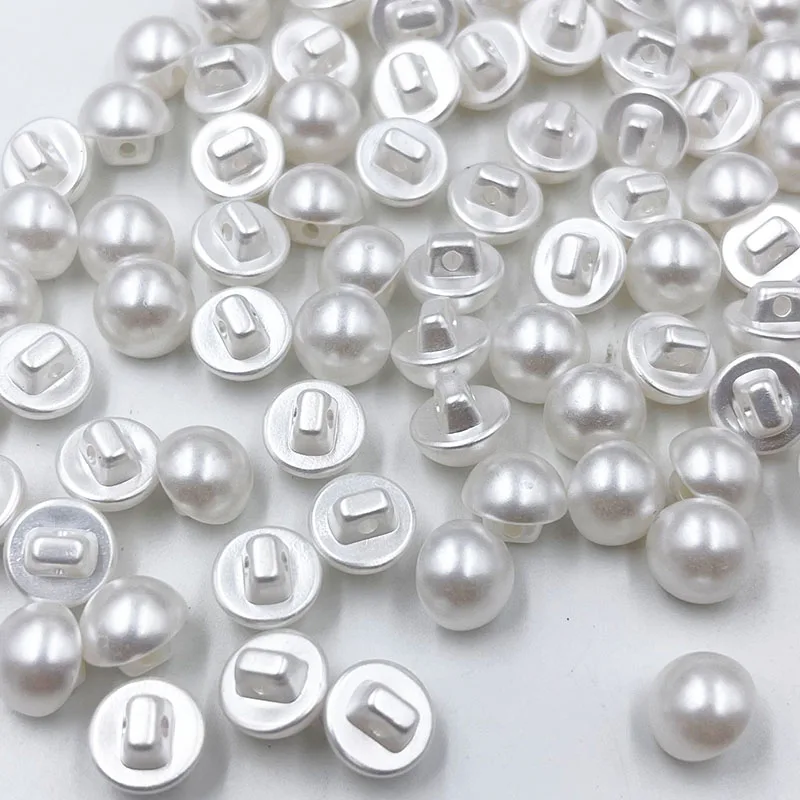 50PCS Acrylic Buttons Round Have Hole White Color Shirt Garment Sewing Accessories DIY Crafts 10MM PT379