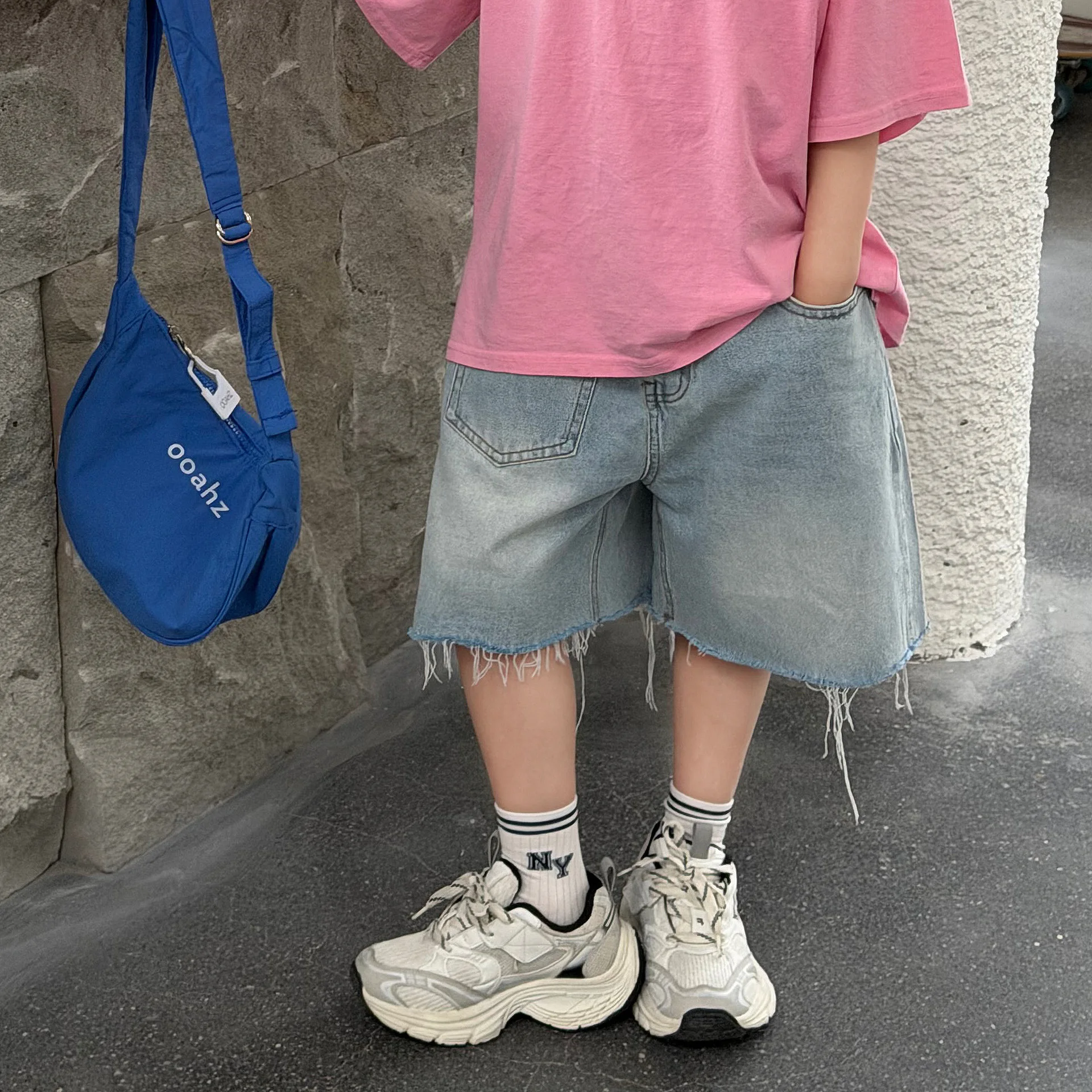 

2026 Summer New Korean Version Childrens Solid Color Washed Fringed Jeans Boys Loose Shorts