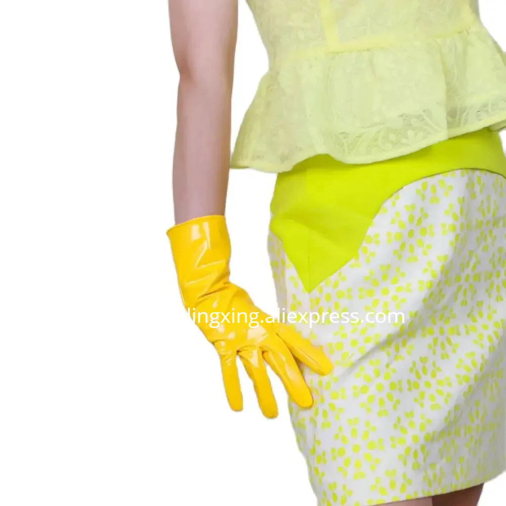 Guanti in pelle verniciata da 50cm guanti lunghi da donna in finta pelle di pecora imitazione PU specchio giallo brillante