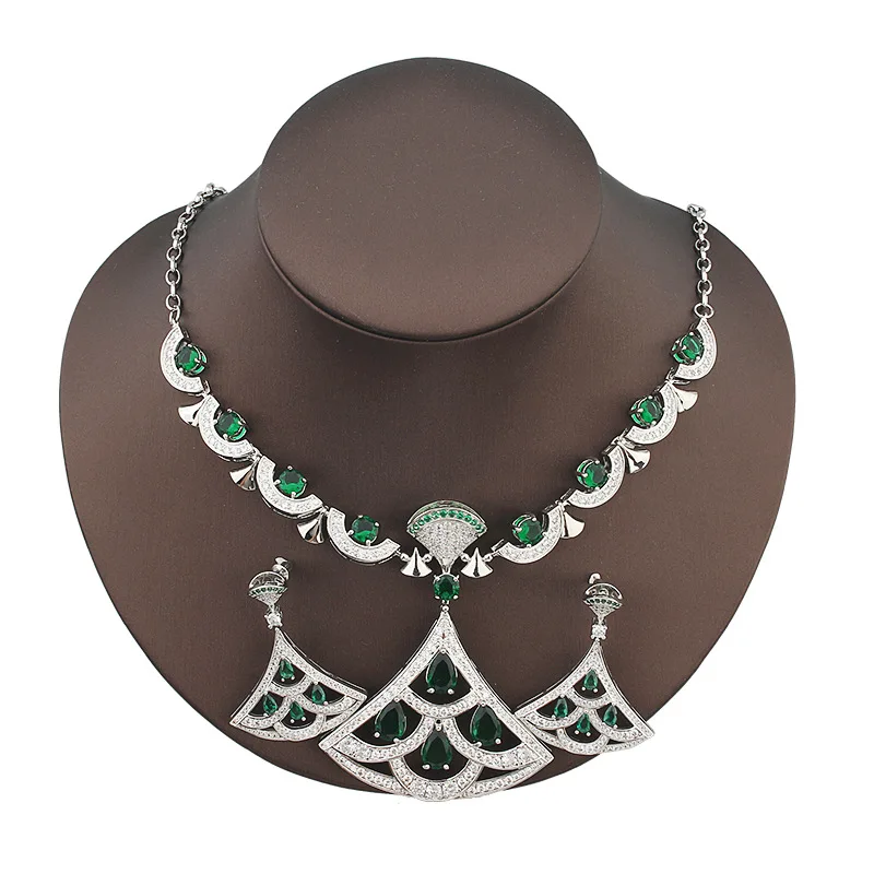 Designer Collection Fashion Jewelry Sets Women Lady Inlay Green Cubic Zircon Fan-shaped Pendant Necklace Stud Earrings