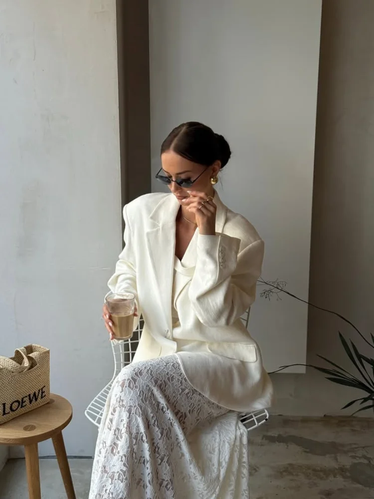 エレガントな女性のブレザージャケットシックなラペルシングルブレストポケットコート女性長袖コート夏の女性の通勤生き抜く