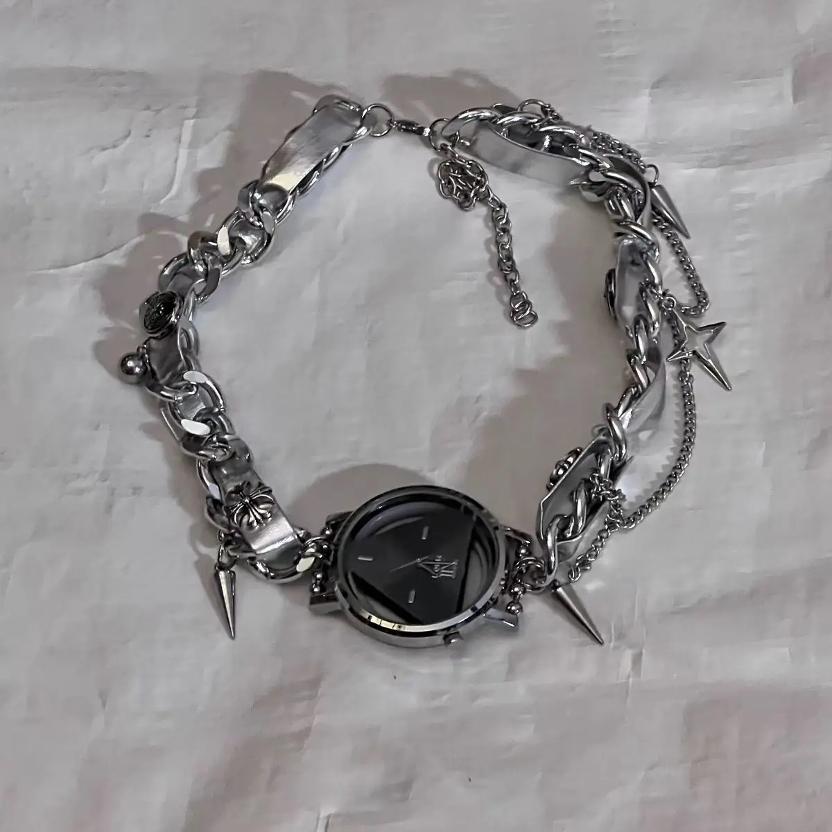 فضي اللون هندسية مثلث جولة الهاتفي قلادة y2k ساعة جلدية قلادة Cyberpunk المختنق الأزياء والمجوهرات هدية