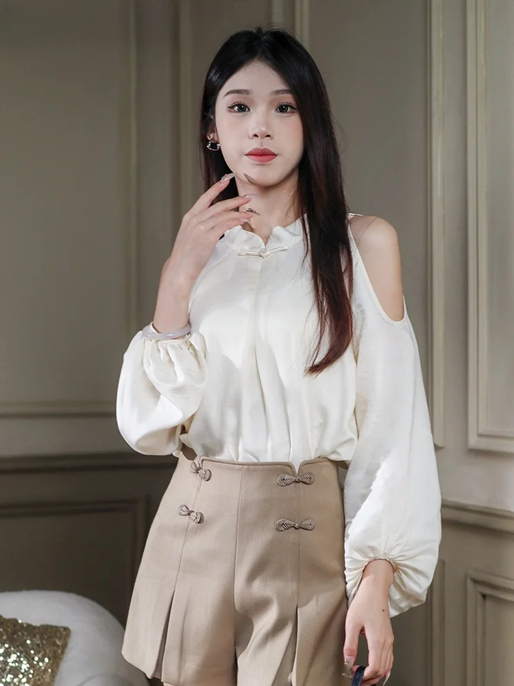 

Новая китайская женская рубашка на пуговицах, свободного кроя, с открытыми плечами, рукавами-фонариками, воротником-стойкой, весна-лето, элегантный дизайн