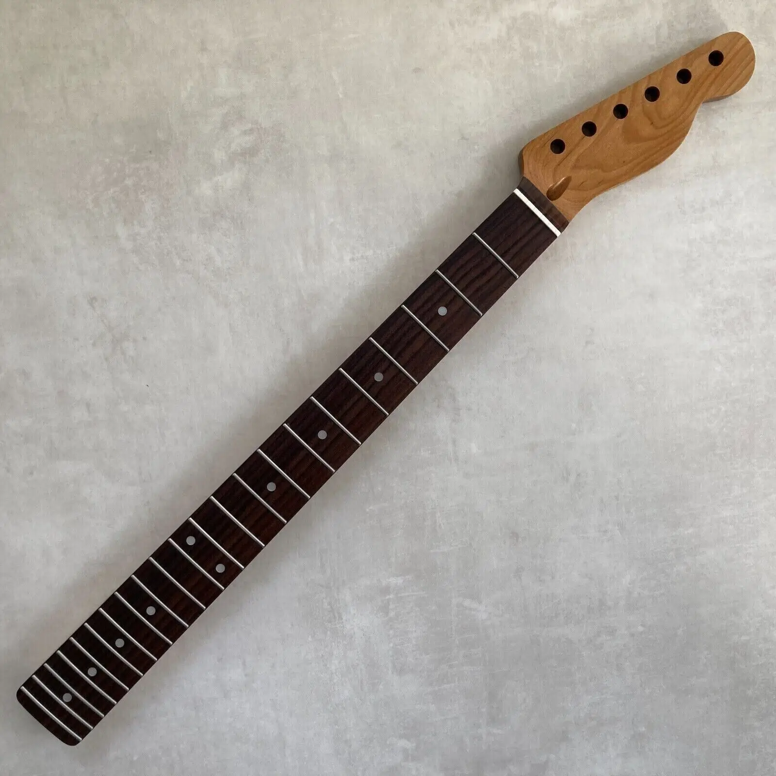 

Roasted Maple guitar Neck 22 Frets 22.5 inch Rosewood Nitro Satin，merchandise of superior quality