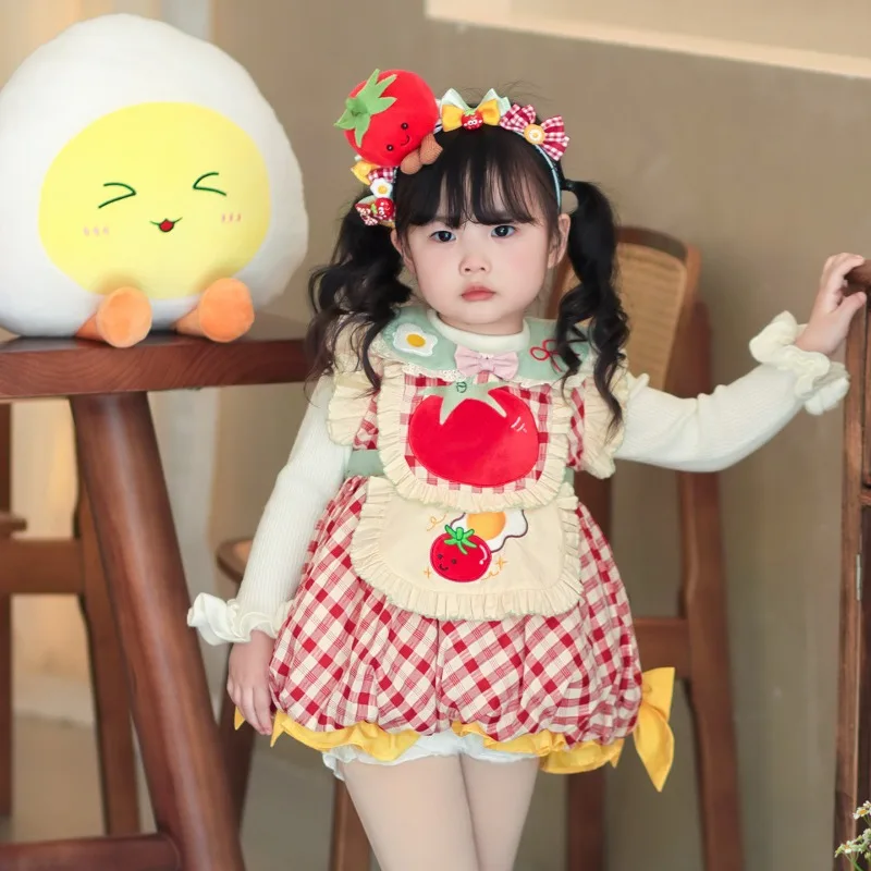 Cottagecore Kinder-Lolita-Kleid mit rotem Karomuster, Tomaten- und Spiegelei-Stickerei, Schürze, Puffärmeln und Ballonrock – Mädchen-Kostüm für den Alltag und Geburtstage – Detail 4