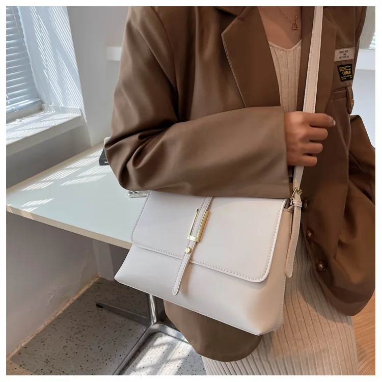 

Женская элегантная сумка через плечо из искусственной кожи, с клапаном и регулируемым ремнем, повседневная сумка для города