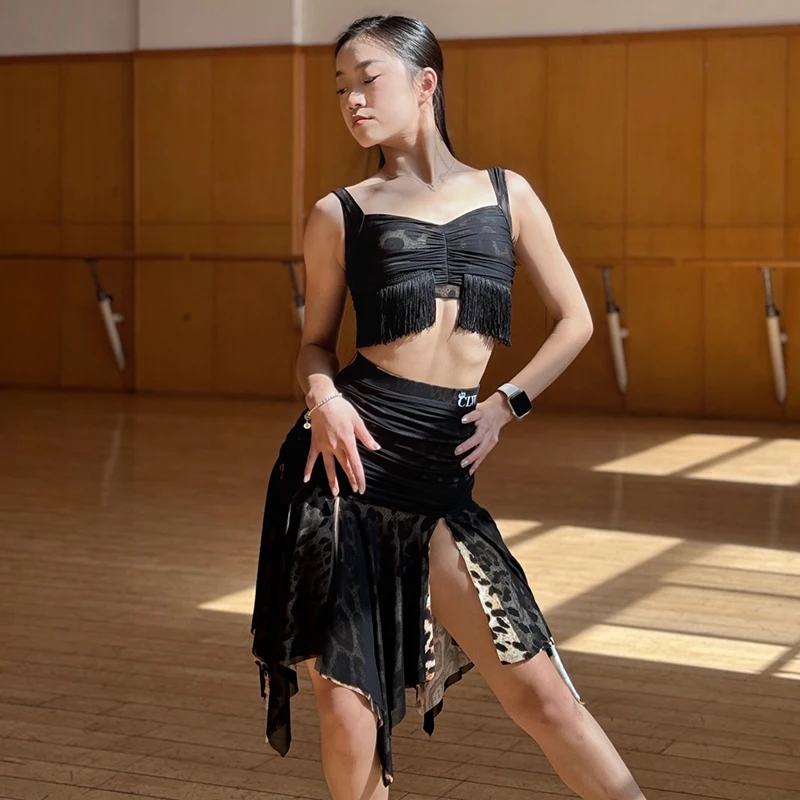 Sexy Latin Dans Kostuum Vrouwen Zomer Kwastje Tops Spleet Rok Rumba Cha Cha Tango Dansvoorstelling Kleding Zwarte Jurk DNV20186
