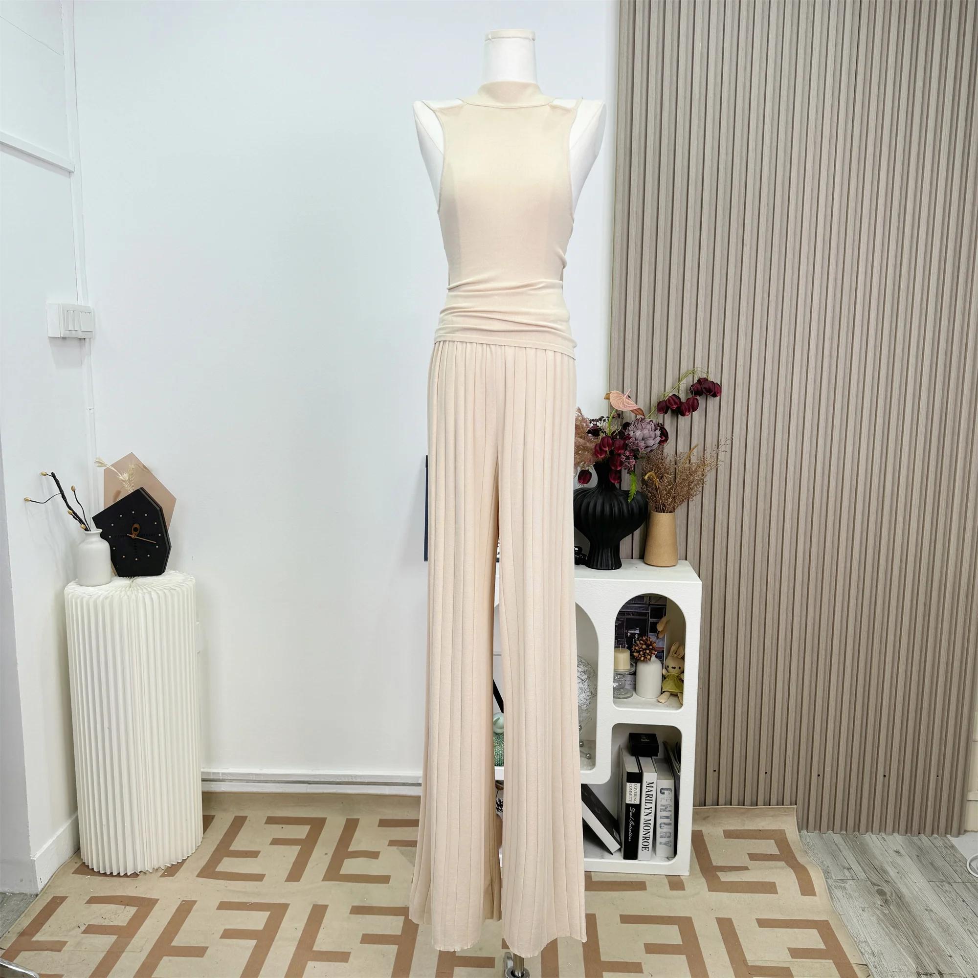 

Sexy Backless High Collar Draped Design Knitted Top Wide Leg Pants Set Women's Laid-back Drapey Loose-fitting Ensemble