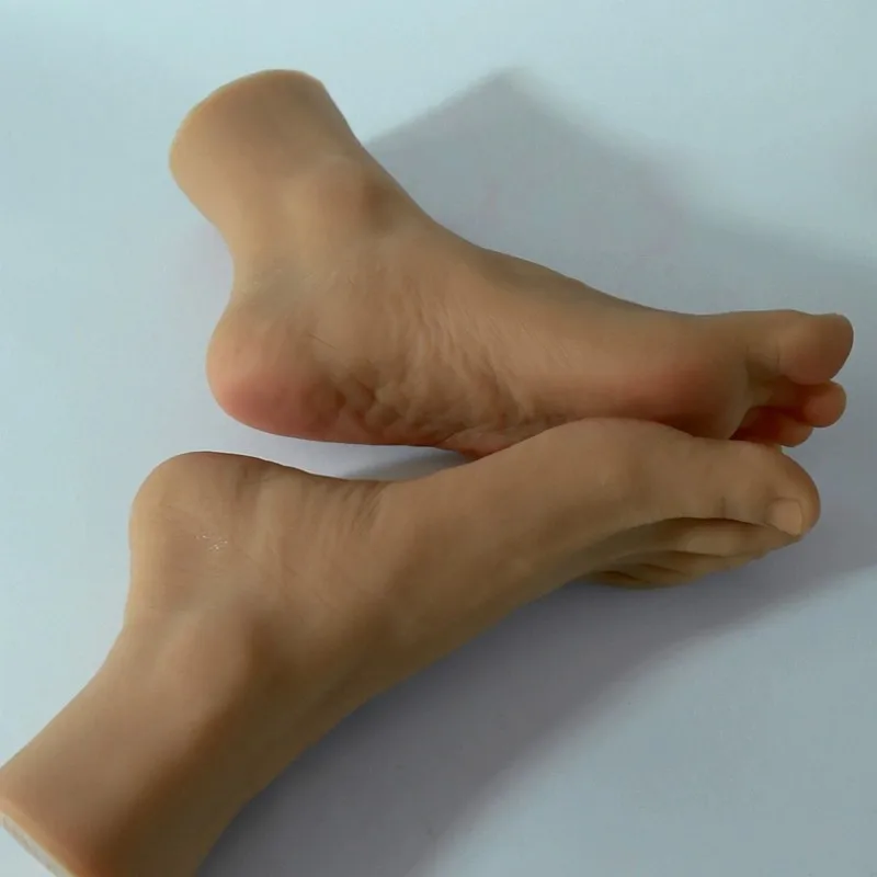Realistic Male Silicone Foot Model 4101 for Photography Props Handsome Male Feet Display Shoe Sock Modeling Props for Show